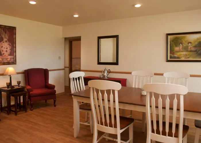 Lake Orchard Farm Retreat